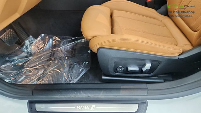 Used 2023 BMW i4 eDrive35 w/ Premium Package RWD image 36