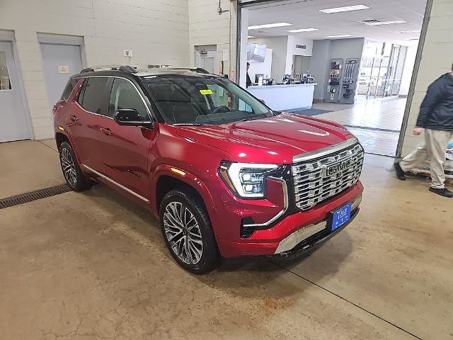 New 2026 GMC Terrain Denali w/ LPO, Black Badging Package image 8