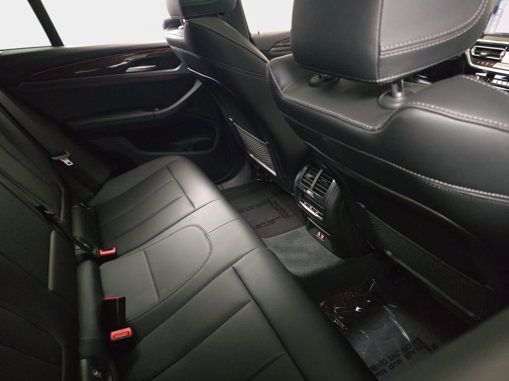 Certified 2023 BMW X4 xDrive30i w/ Premium Package image 11