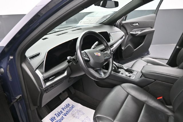 Certified 2025 Cadillac XT4 Premium Luxury FWD image 17
