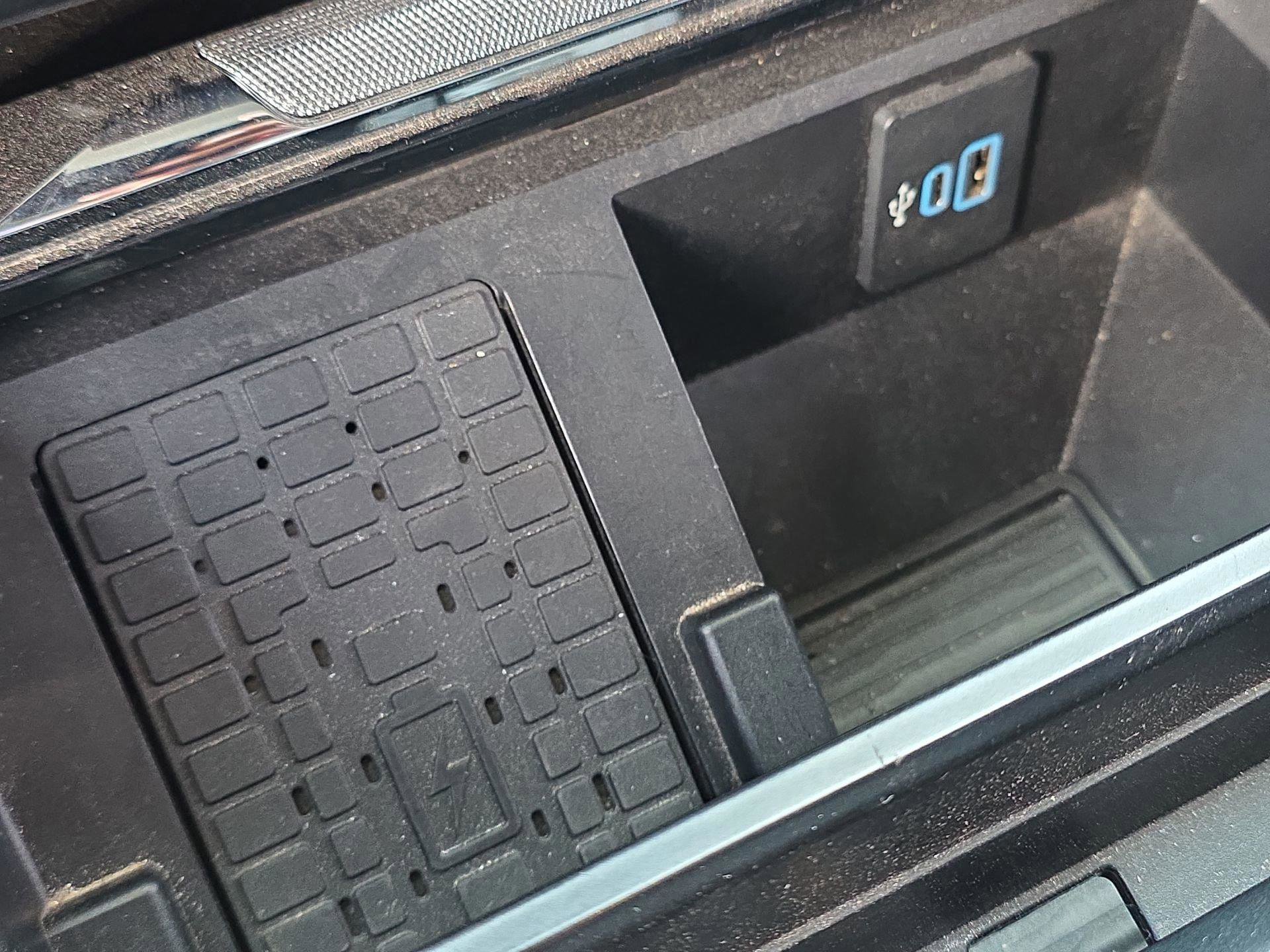 Used 2023 Ford F450 Lariat image 23