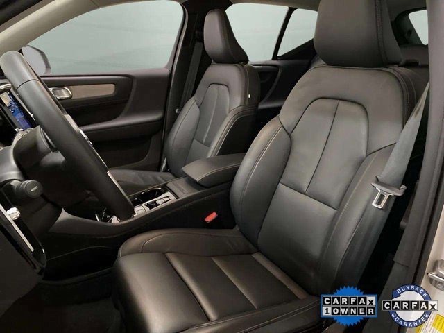 Used 2025 Volvo XC40 B5 Plus image 68