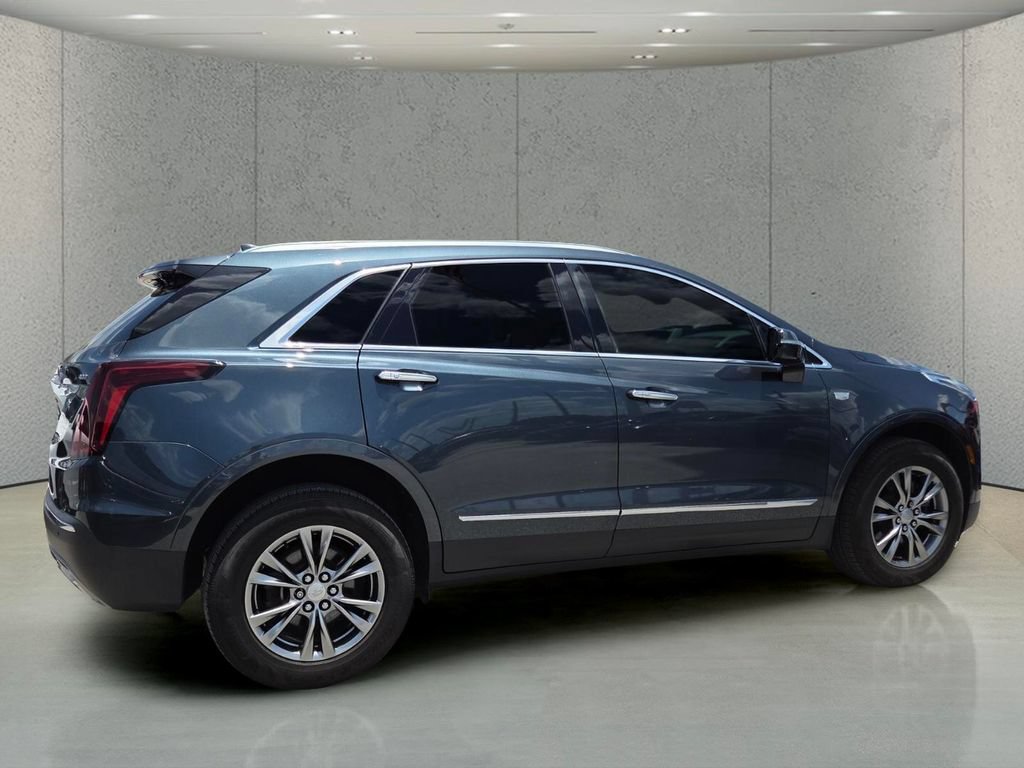 Used 2021 Cadillac XT5 Premium Luxury FWD image 3