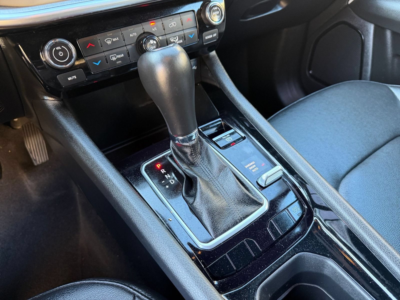 Used 2025 Jeep Compass Limited AWD/4WD image 42