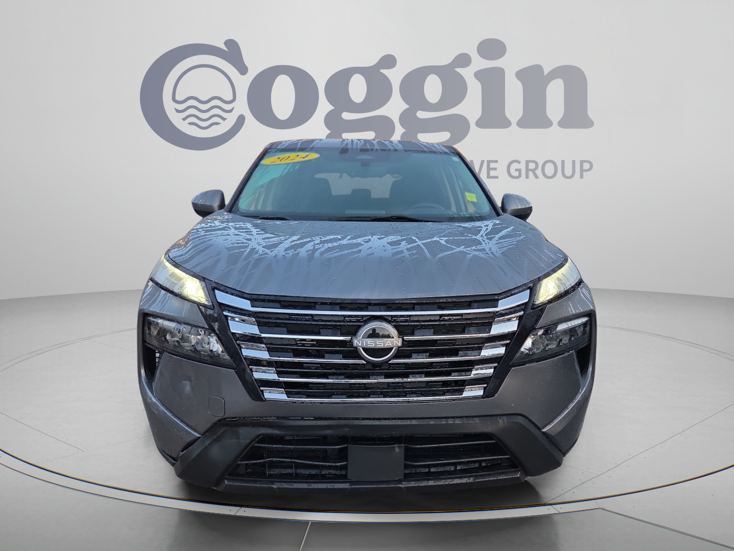 Used 2024 Nissan Rogue SV FWD image 8