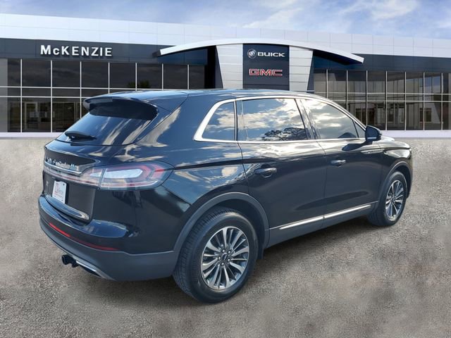 Used 2023 Lincoln Nautilus Reserve image 4