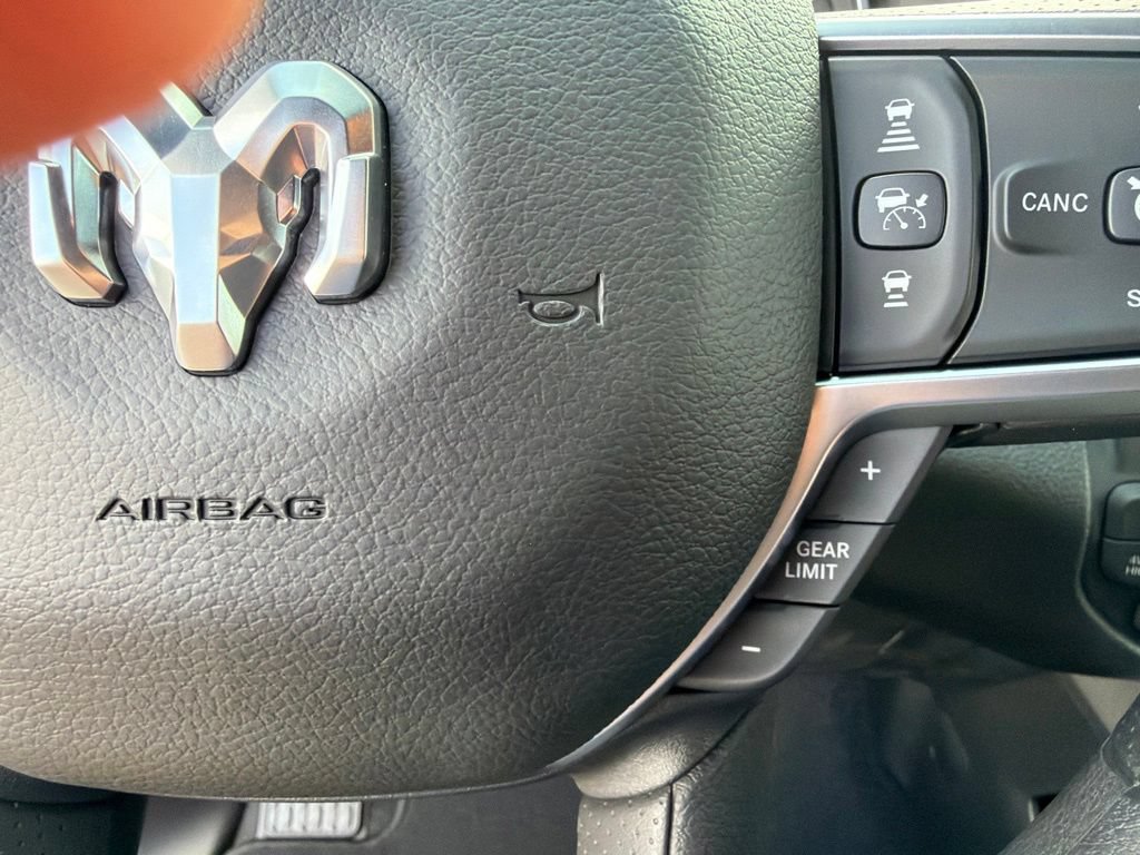 New 2026 RAM 1500 Express AWD/4WD image 26