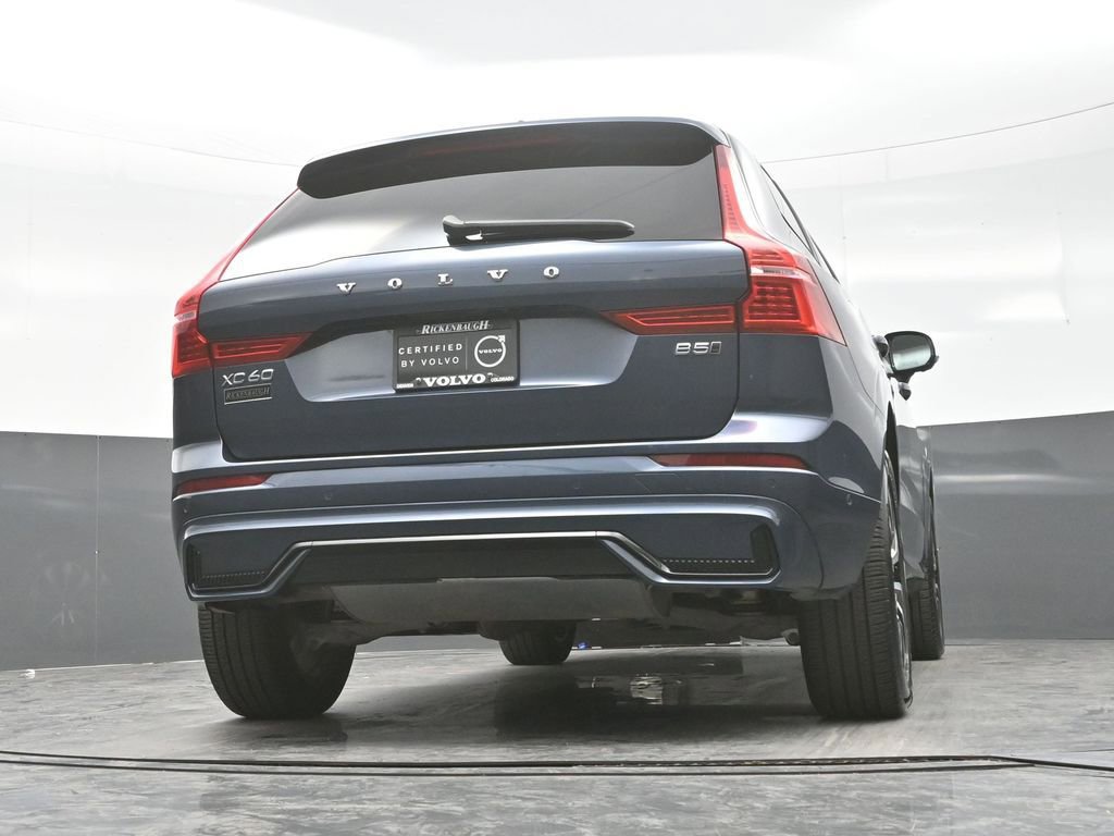 Used 2025 Volvo XC60 B5 Plus AWD/4WD image 24