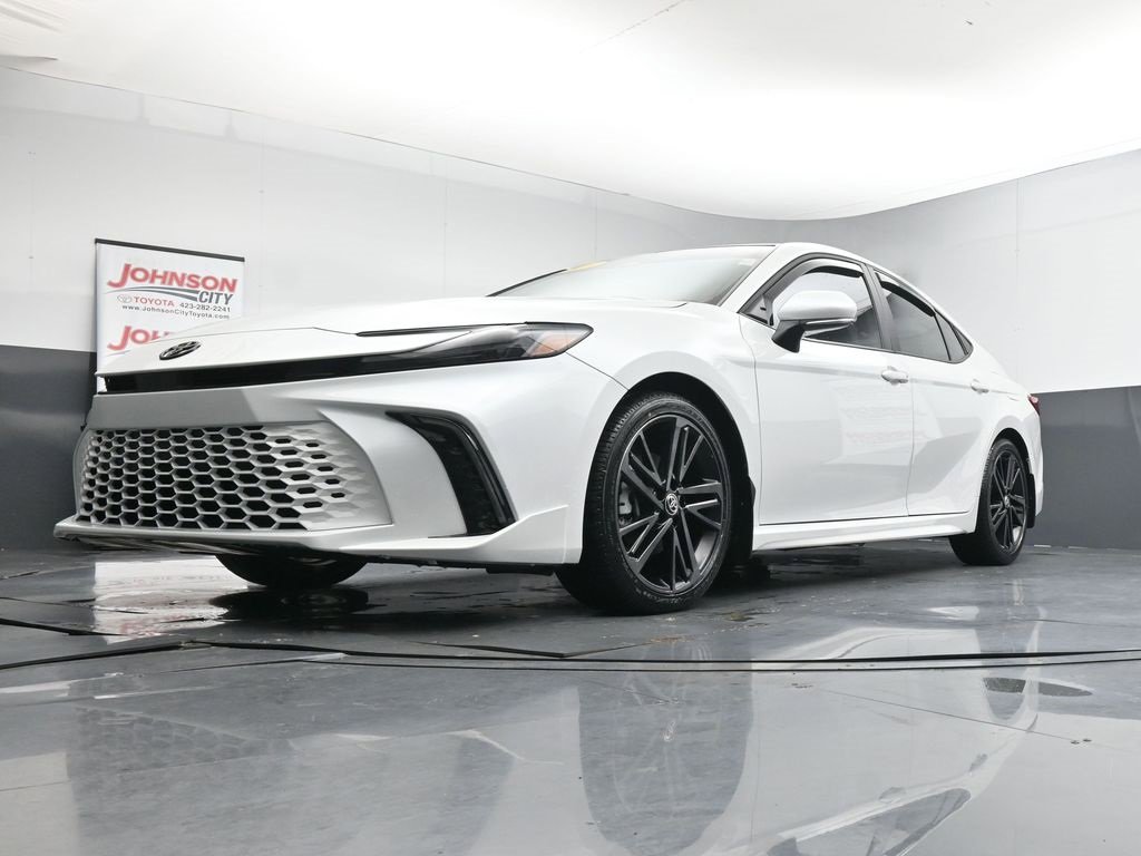 Used 2025 Toyota Camry XSE image 35