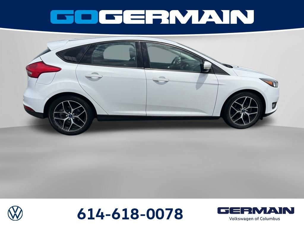 Used 2018 Ford Focus SEL w/ Cold Weather Package FWD image 9