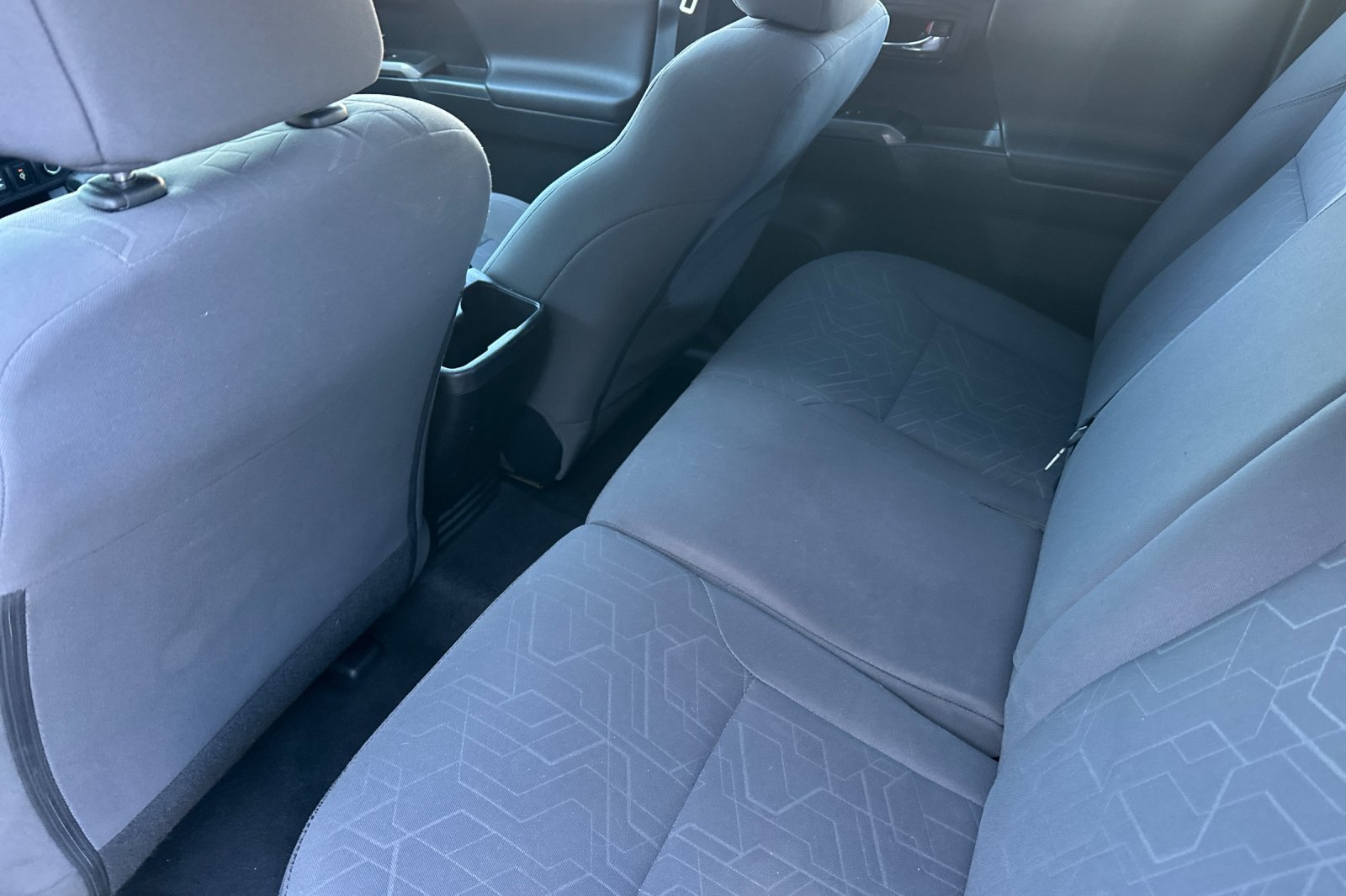 Used 2016 Toyota Tacoma TRD Sport RWD image 4