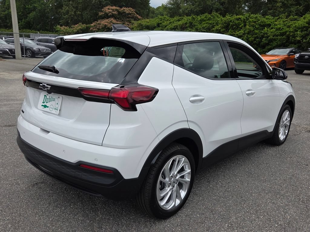 New 2027 Chevrolet Bolt LT w/ LPO, All-Weather Package FWD image 10