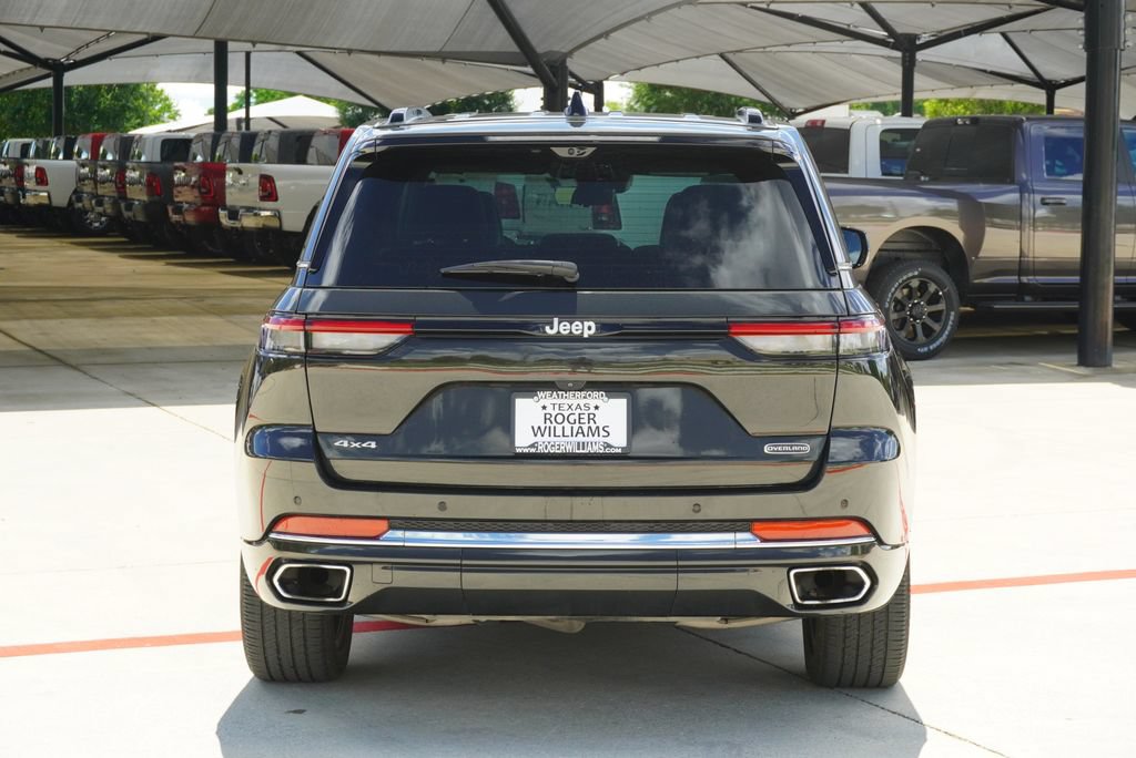 Used 2024 Jeep Grand Cherokee Overland w/ Luxury Tech Group IV AWD/4WD image 4