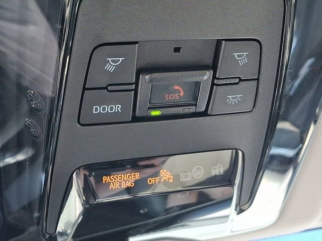 Used 2021 Toyota Venza XLE w/ Softex Package image 27