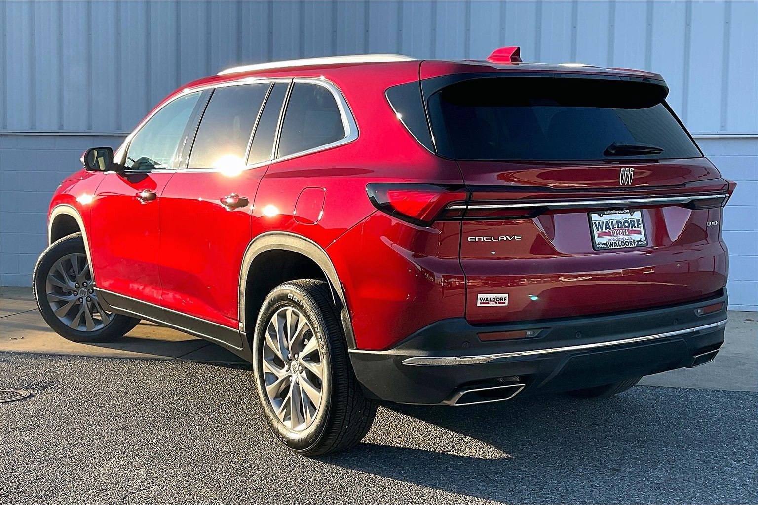 Used 2025 Buick Enclave Preferred FWD image 15
