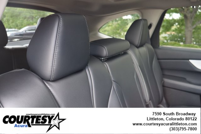 Used 2024 Acura MDX w/ Technology Package AWD/4WD image 30