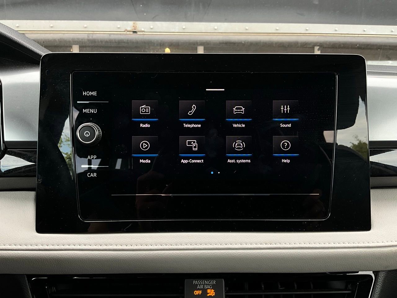 Used 2025 Volkswagen Taos S image 28