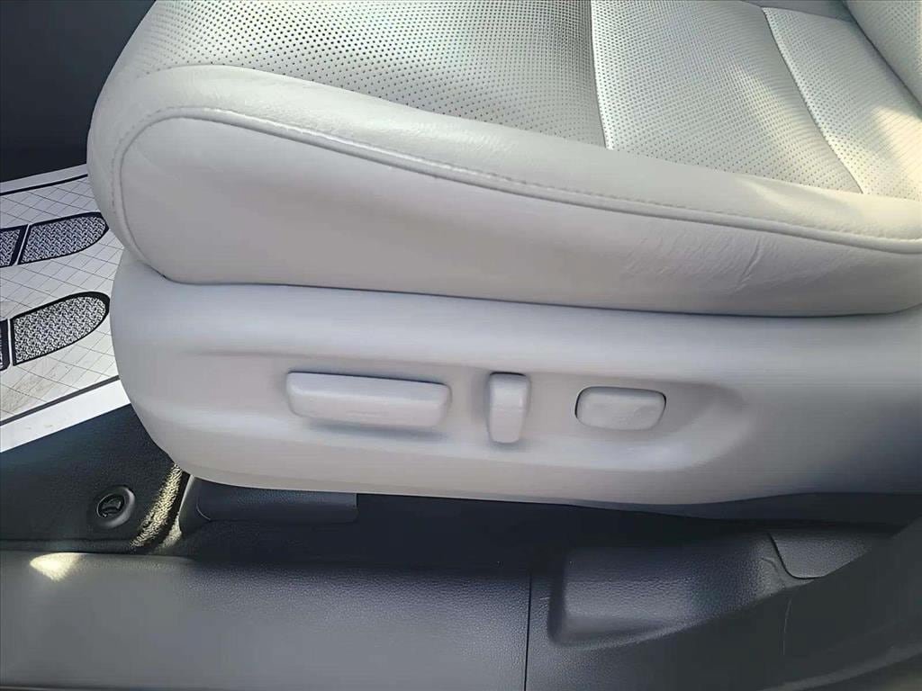 Used 2023 Honda Passport EX-L image 15