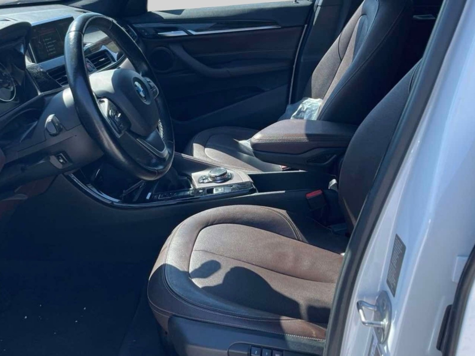 Used 2016 BMW X1 xDrive28i AWD/4WD image 2