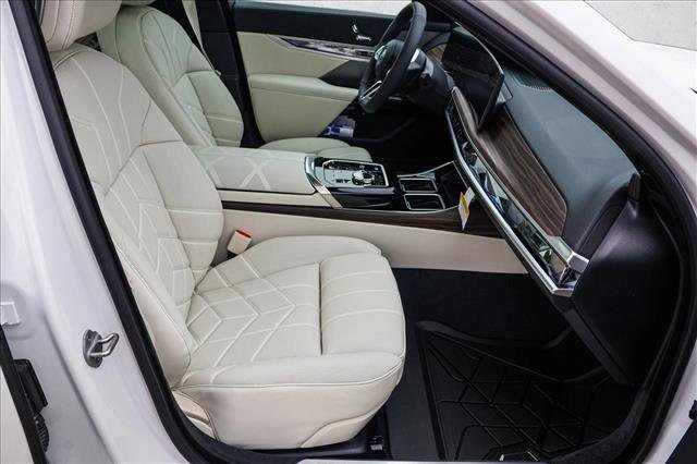New 2026 BMW i7 xDrive60 image 24