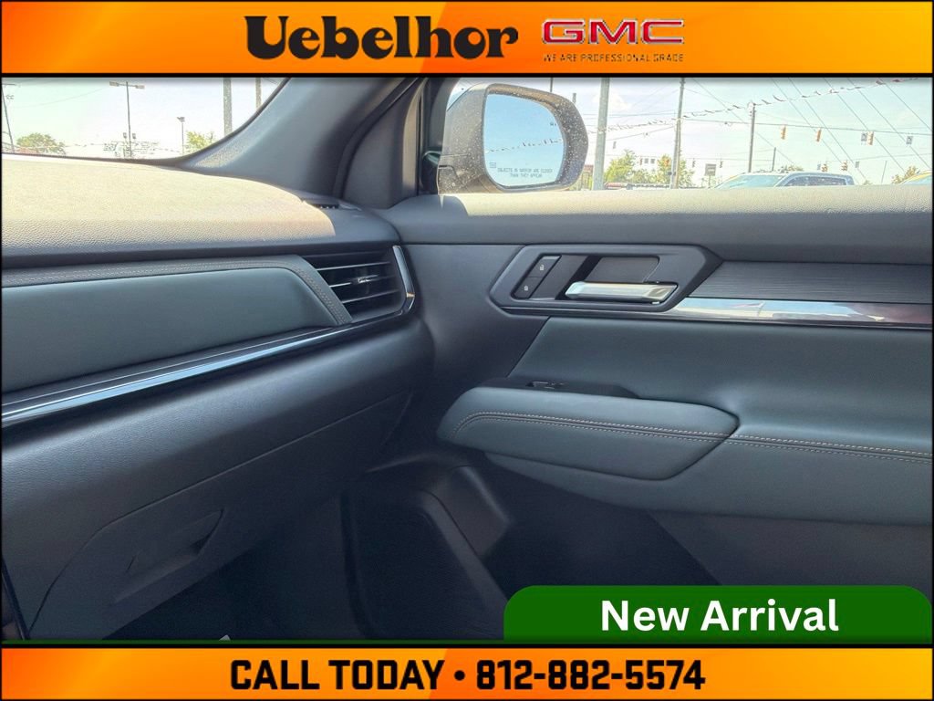 Used 2026 GMC Terrain AT4 w/ Technology Package II AWD/4WD image 32