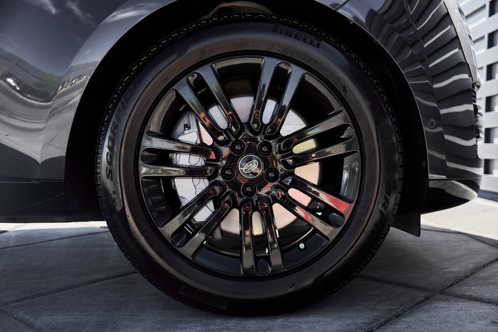 Used 2024 Land Rover Range Rover SE image 19