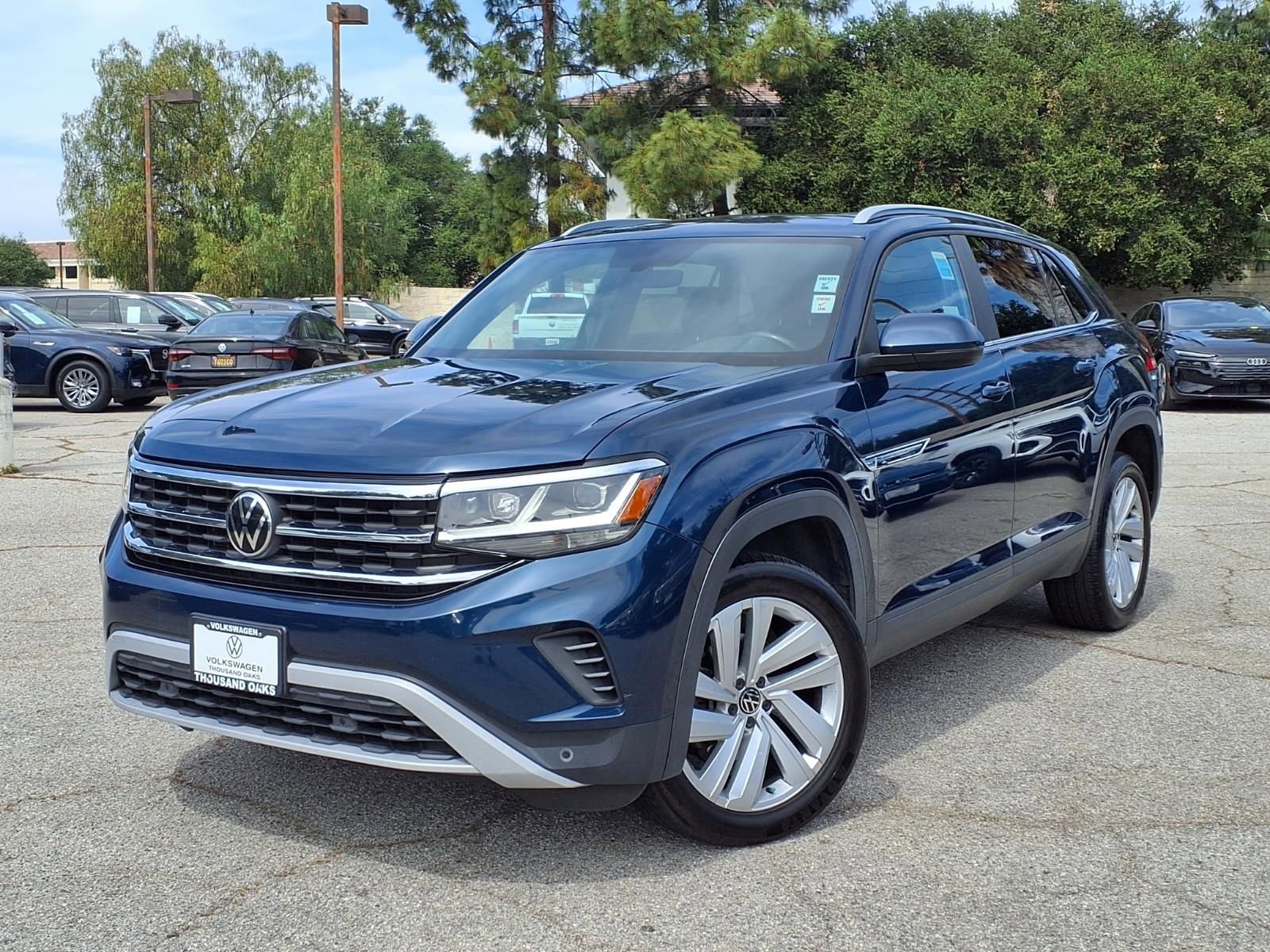 Used 2020 Volkswagen Atlas Cross Sport SE w/ Panoramic Sunroof Package image 26