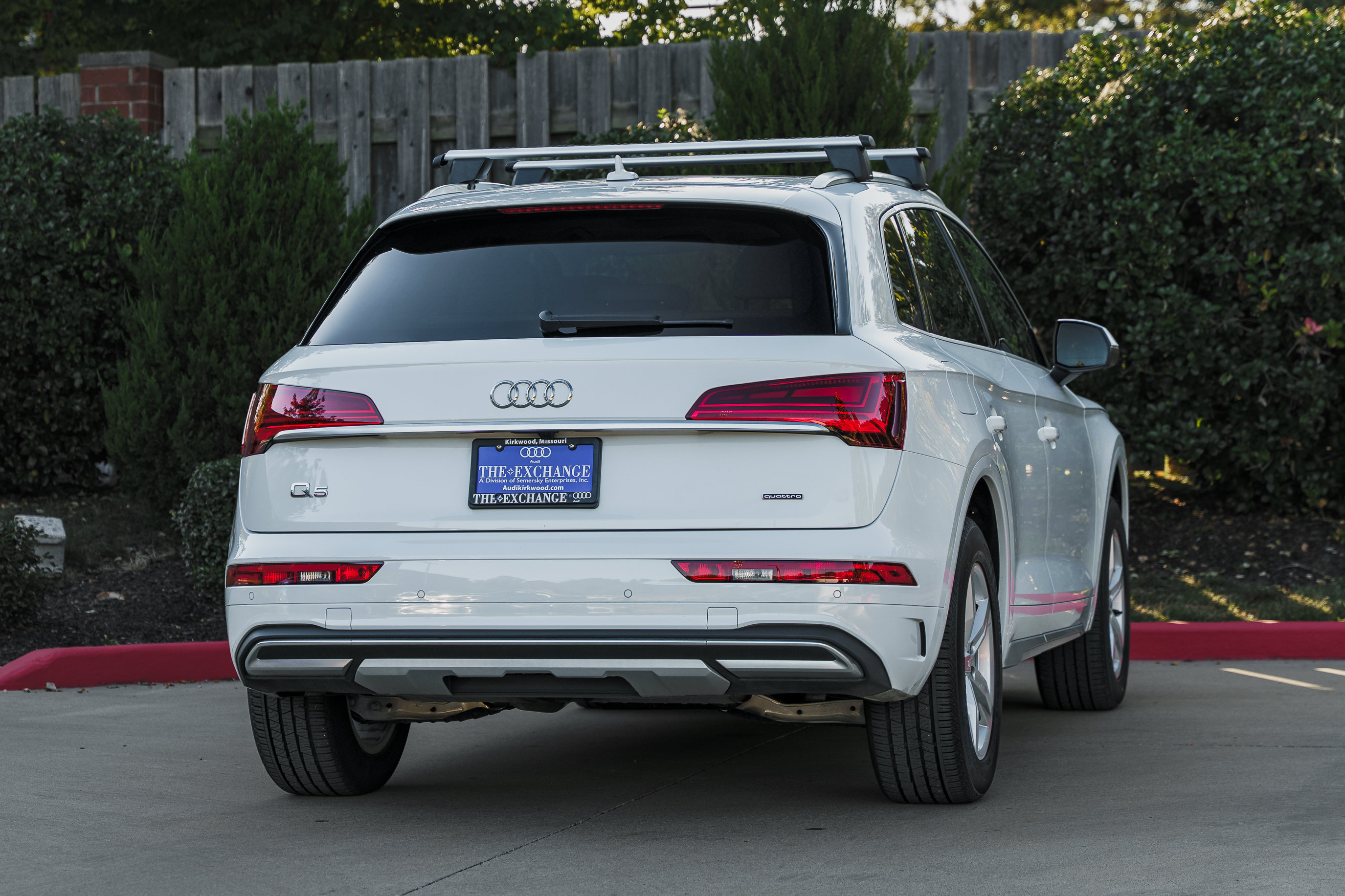 Used 2024 Audi Q5 2.0T Premium w/ Convenience Package AWD/4WD image 3