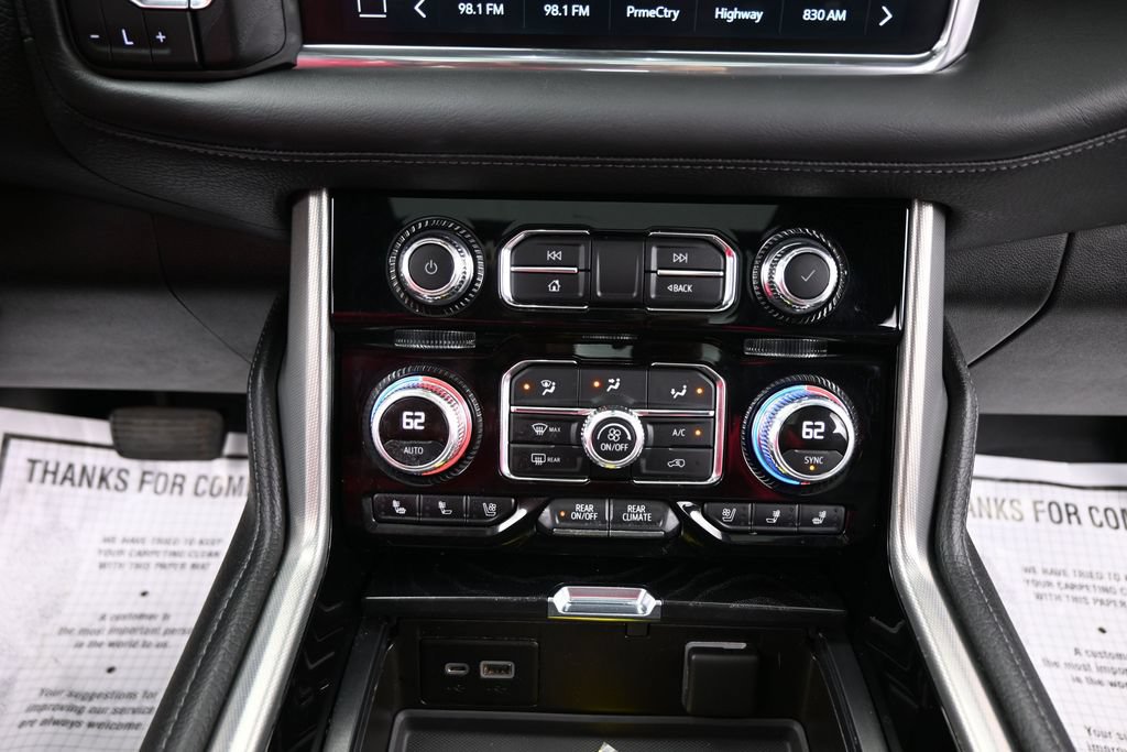 Used 2022 GMC Yukon Denali w/ Denali Premium Package AWD/4WD image 17