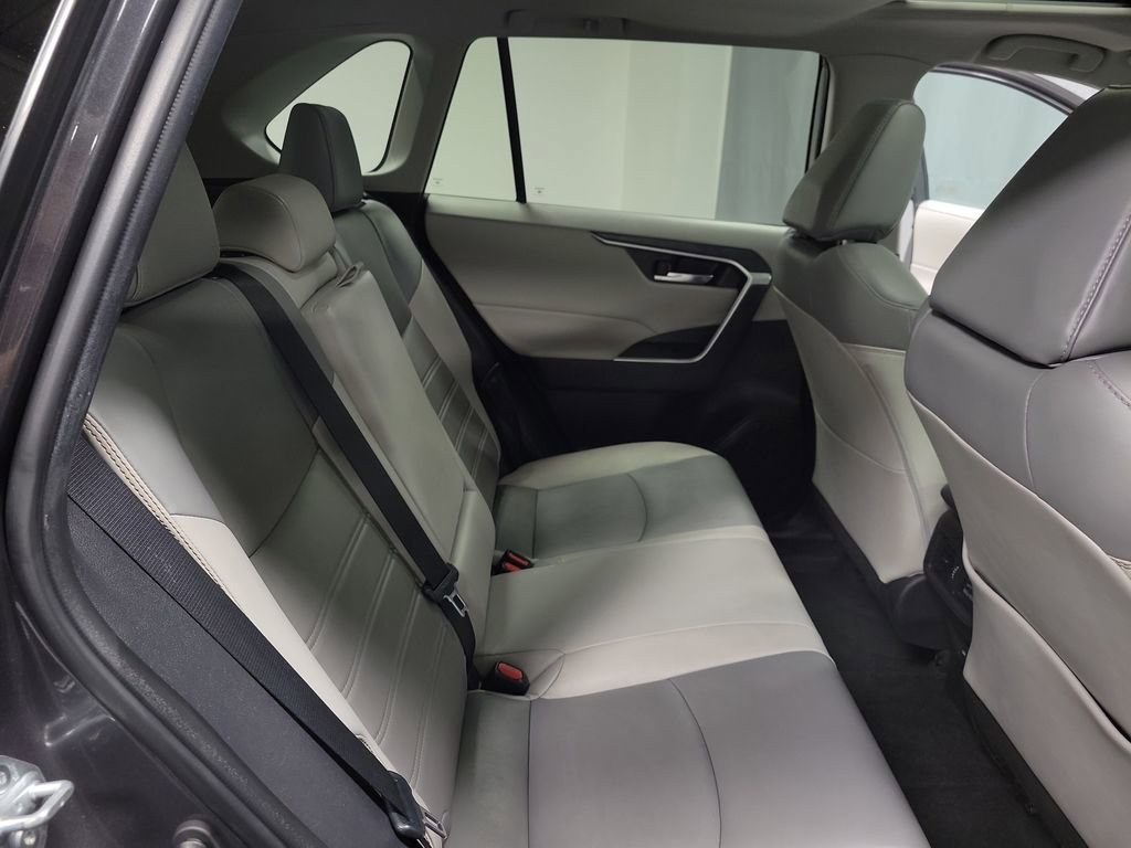 Used 2022 Toyota RAV4 XLE Premium AWD/4WD image 23