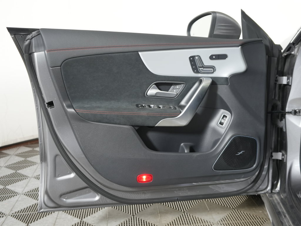 Certified 2025 Mercedes-Benz CLA 35 AMG 4MATIC image 27