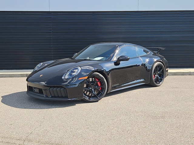 Certified 2026 Porsche 911 Carrera 4 GTS AWD/4WD image 1
