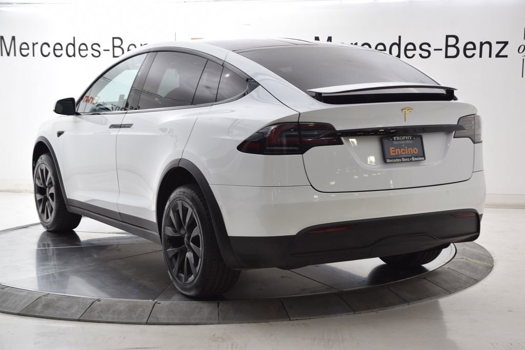 Used 2022 Tesla Model X image 4