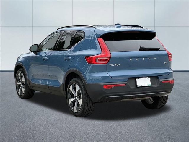 Used 2023 Volvo XC40 B5 Plus w/ Driver Assist Package image 8