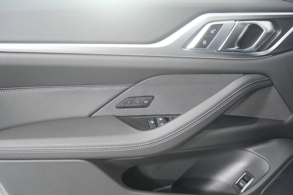New 2026 BMW i4 eDrive40 image 8
