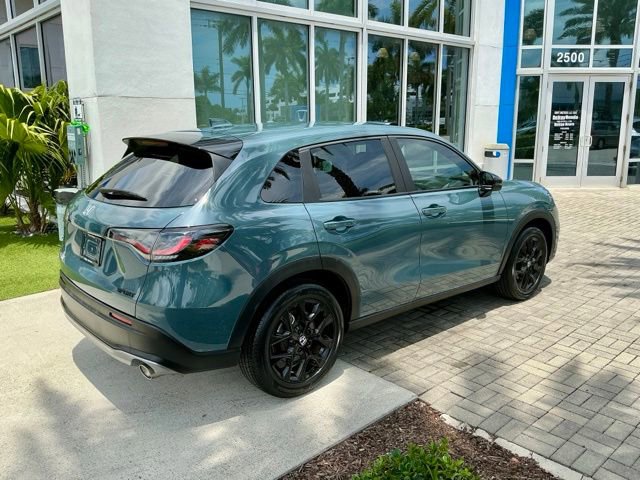 Used 2023 Honda HR-V Sport image 6