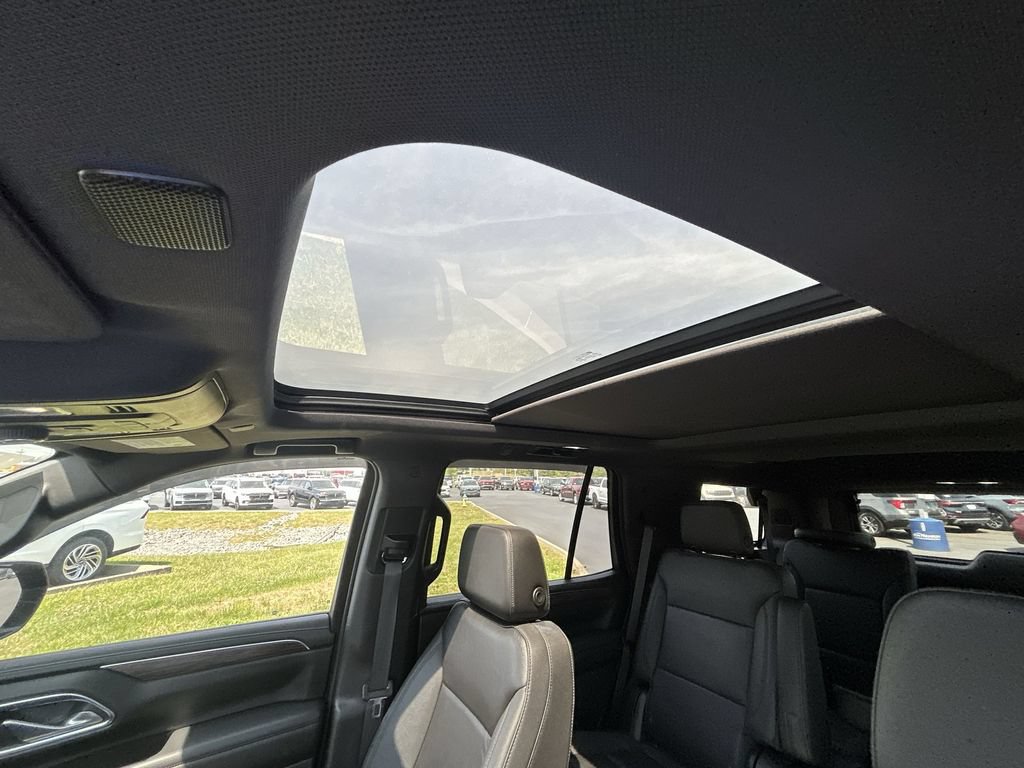 Used 2023 Chevrolet Tahoe LT AWD/4WD image 28
