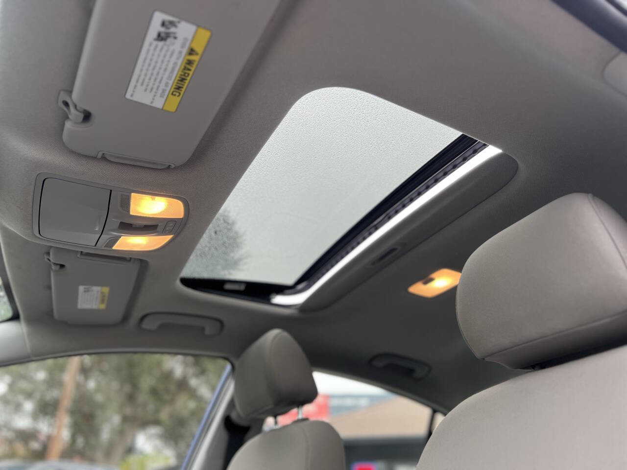 Used 2020 Hyundai Elantra Value Edition image 11