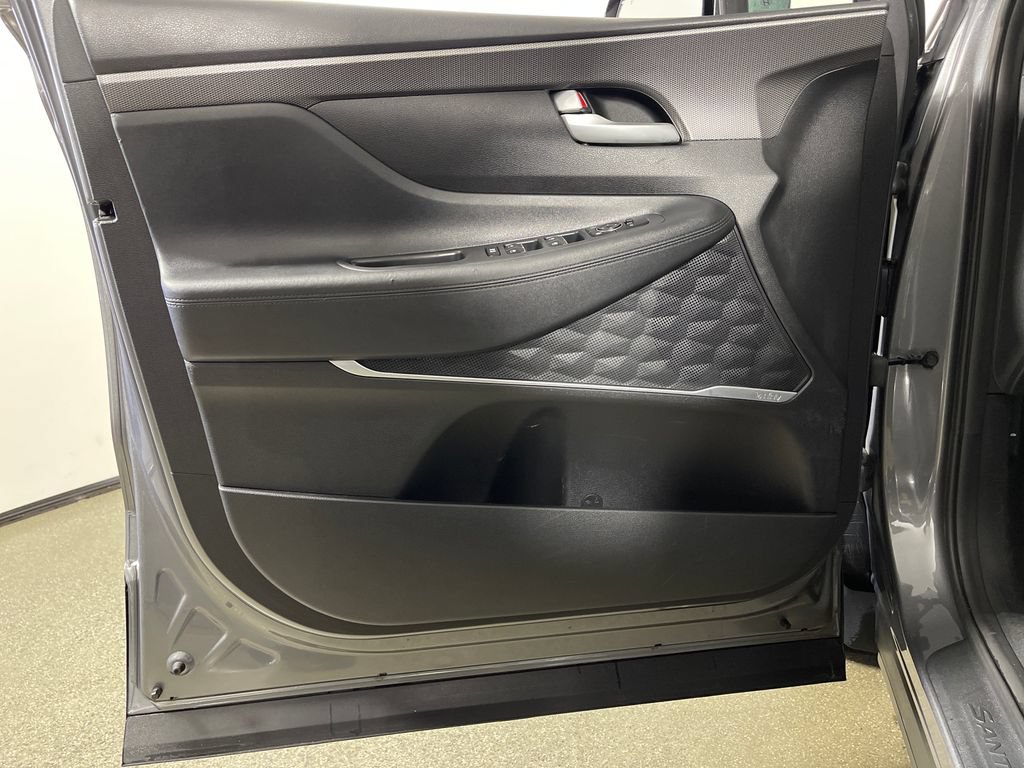 Used 2019 Hyundai Santa Fe SEL FWD image 19