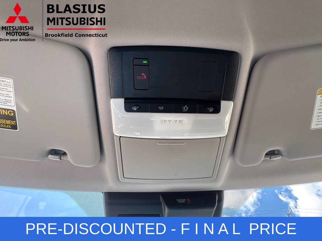 Used 2025 Mitsubishi Outlander ES AWD/4WD image 28