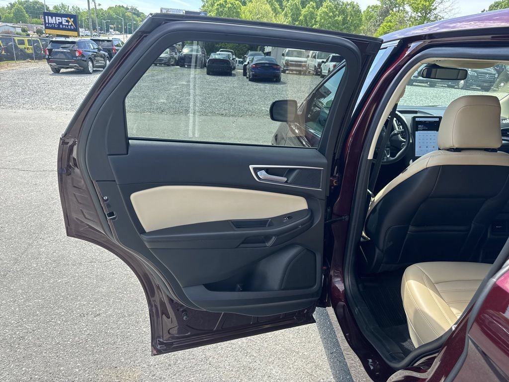 Used 2022 Ford Edge SEL w/ Convenience Package AWD/4WD image 24