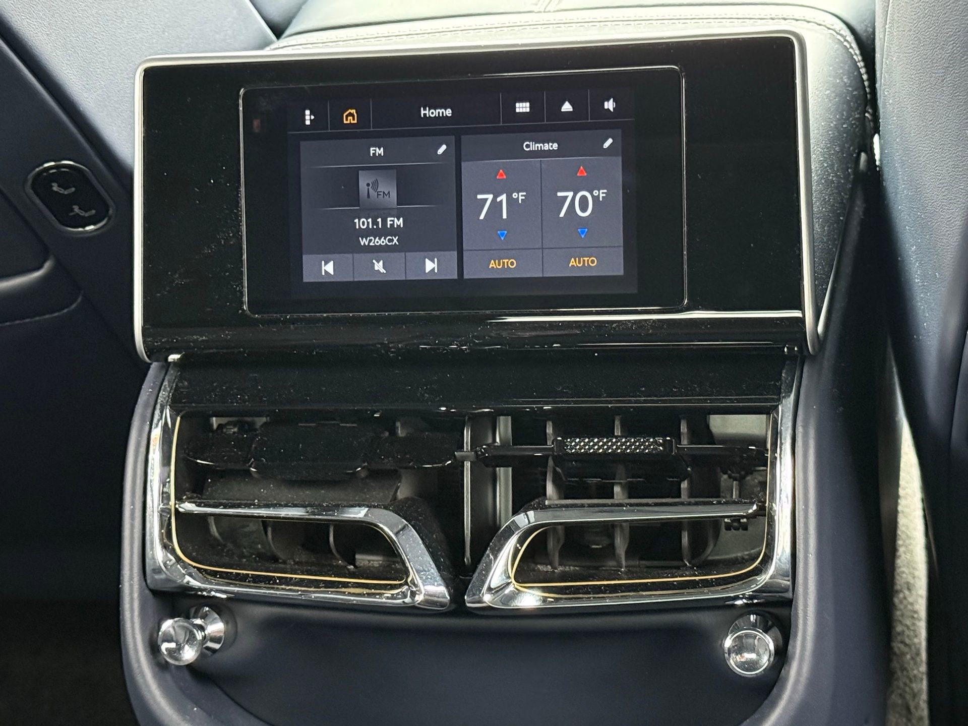 Used 2021 Bentley Flying Spur V8 image 26