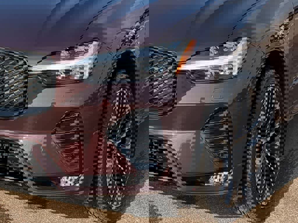 Used 2026 Volvo XC60 B5 Ultra w/ Protection Package Premier image 10