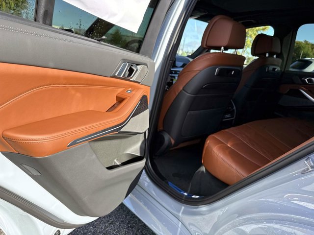 New 2026 BMW X5 xDrive40i w/ Executive Package image 13