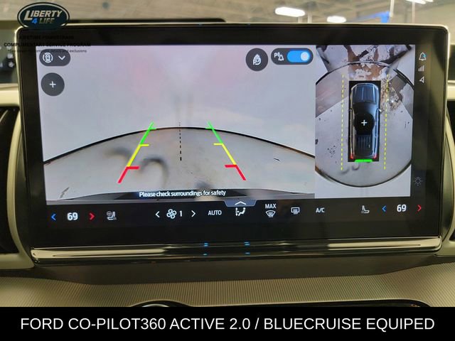 Used 2025 Ford Expedition Active image 36