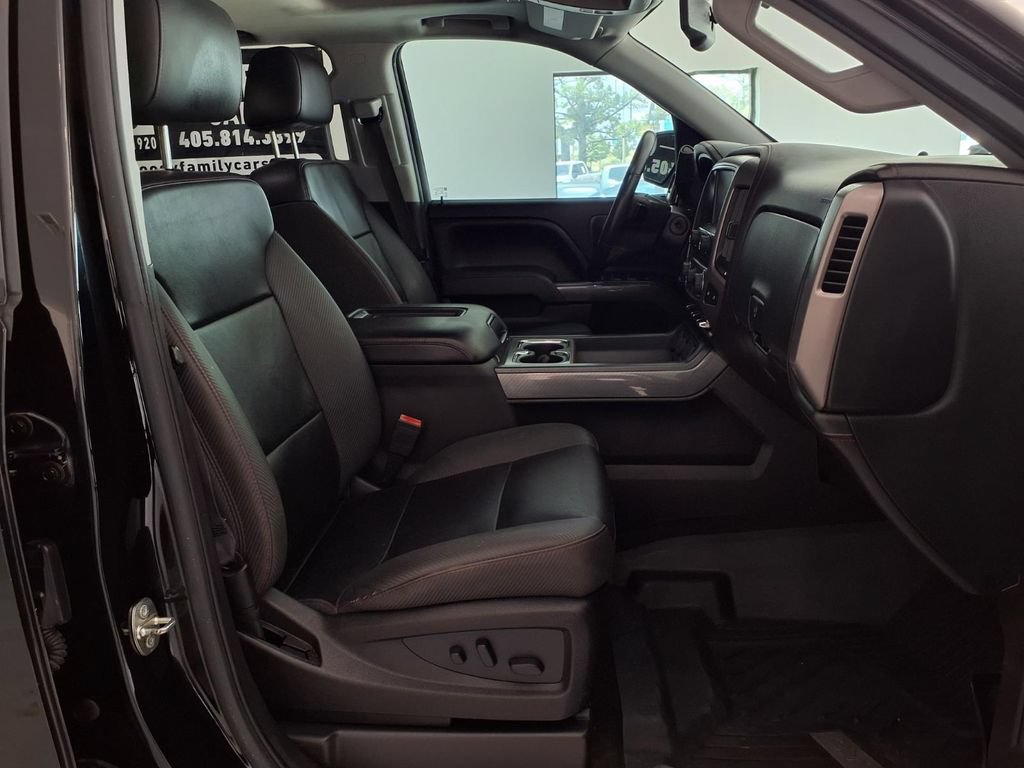 Used 2017 GMC Sierra 1500 SLT w/ All Terrain X Package AWD/4WD image 15