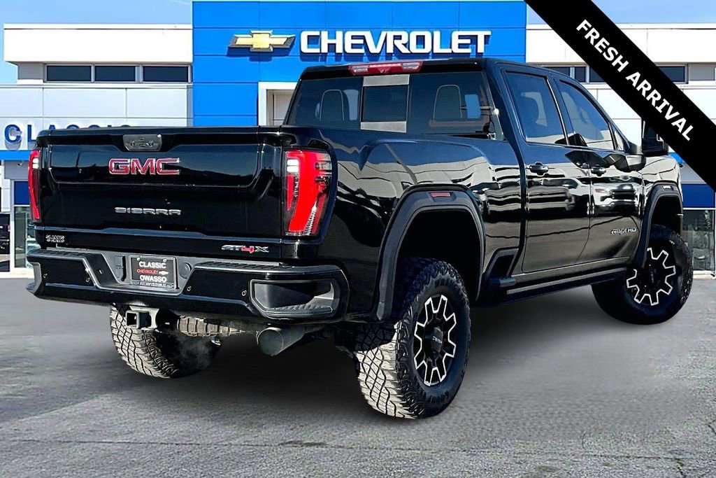 Used 2024 GMC Sierra 2500 AT4X image 5