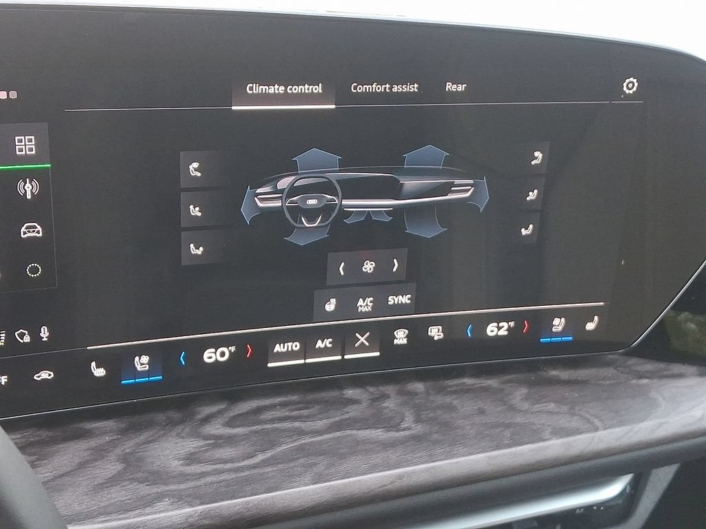 Certified 2025 Audi Q5 Premium AWD/4WD image 17