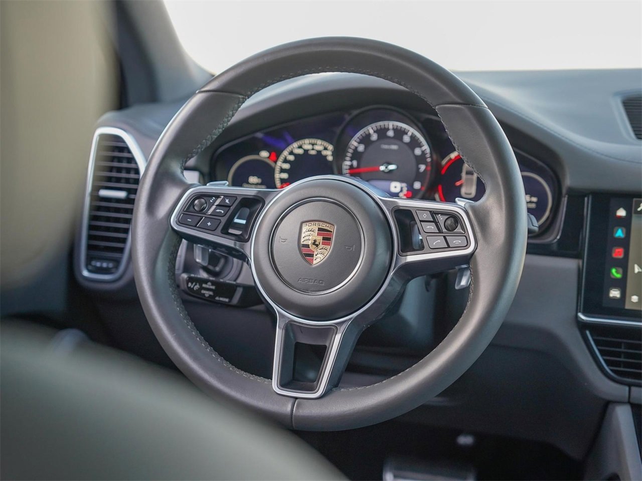 Certified 2023 Porsche Cayenne S Platinum image 31