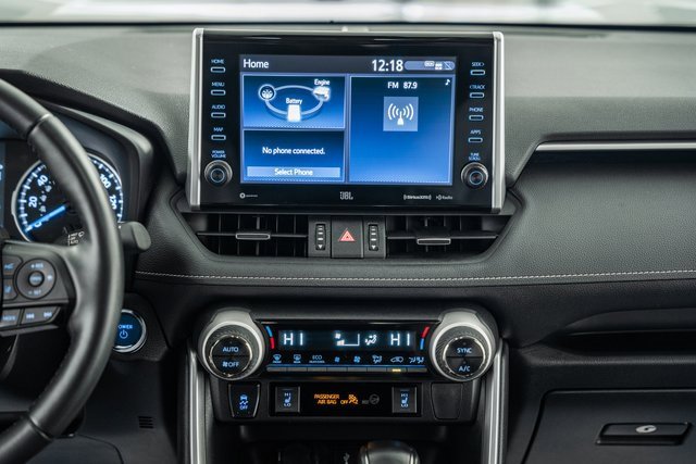 Certified 2022 Toyota RAV4 XLE Premium image 24